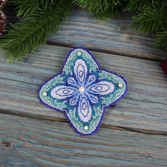 Набор для вышивания на пластиковой канве «Морозный цветок»