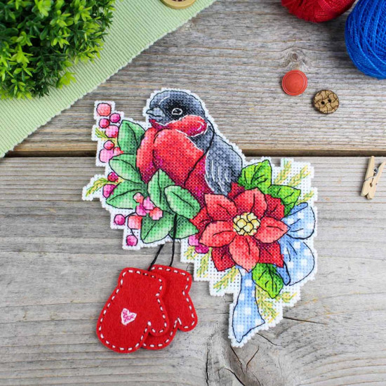 Набор для вышивания на пластиковой канве «Красногрудый снегирь»