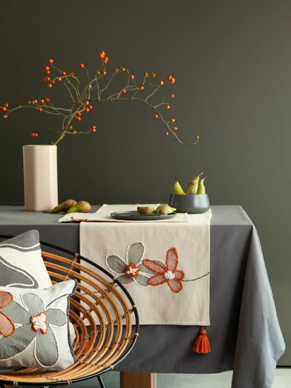 Дорожка на стол «Stone flowers»