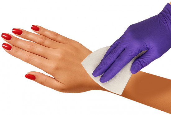 Влажные салфетки увеличенного размера из экстрамягкой ткани