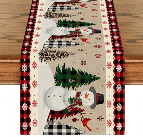 Новогодняя дорожка на стол «Волшебный лес»