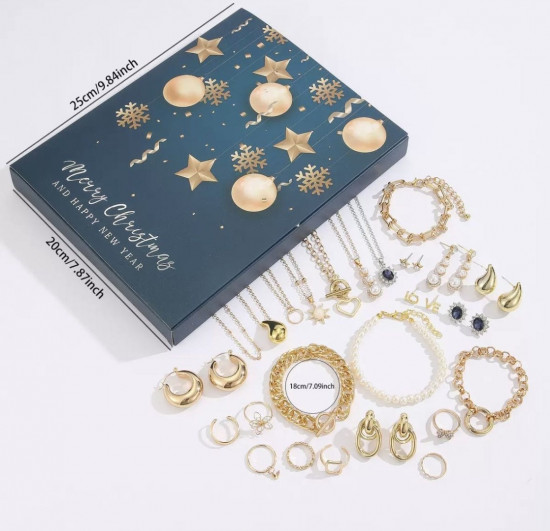 Адвент-календарь новогодний с украшениями