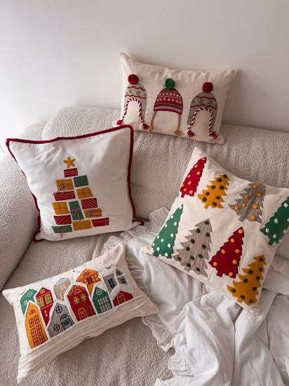 Чехол на подушку «Snowy Village»