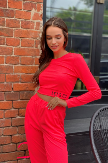 Футболка женская