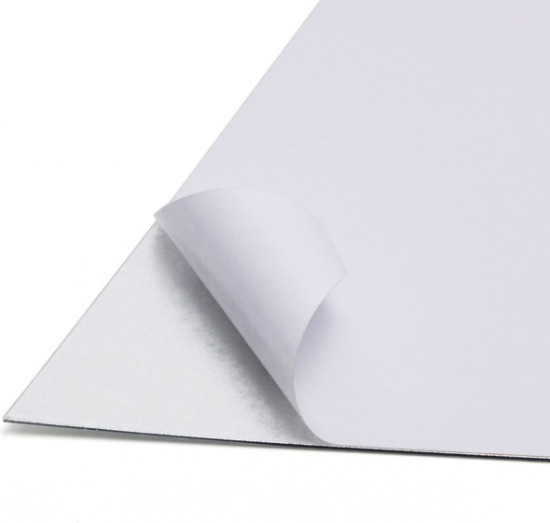 Зеркало настенное на клеевой основе «Роза»