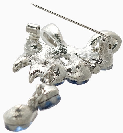 Брошь «Цветочная роса»