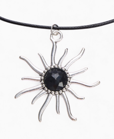 Кулон на шнурке «Солнце»