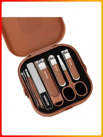 Набор маникюрных инструментов