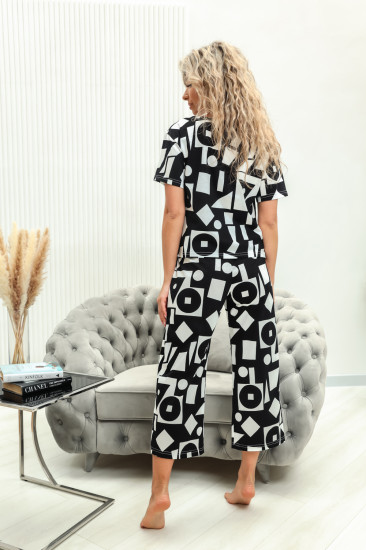 Костюм женский