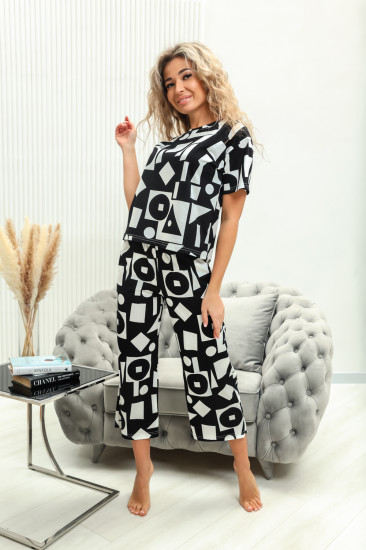 Костюм женский