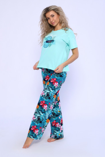 Костюм женский