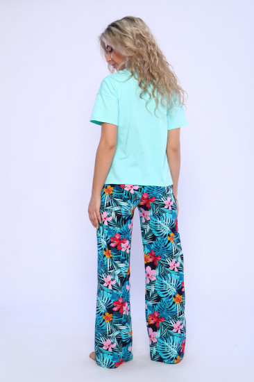 Костюм женский