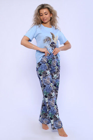 Костюм женский