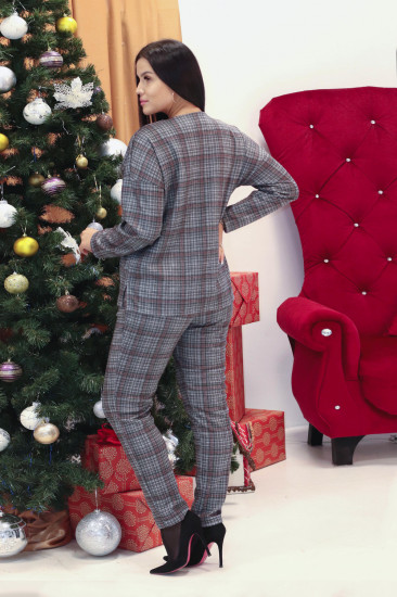 Костюм женский