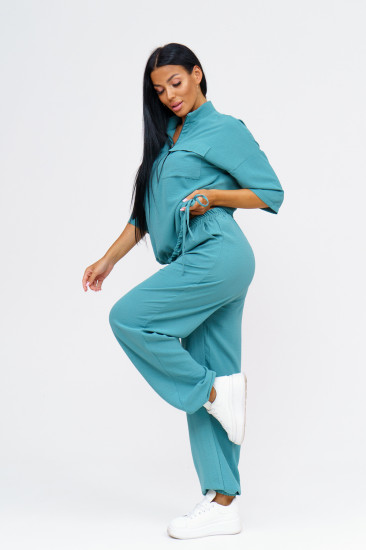 Костюм женский