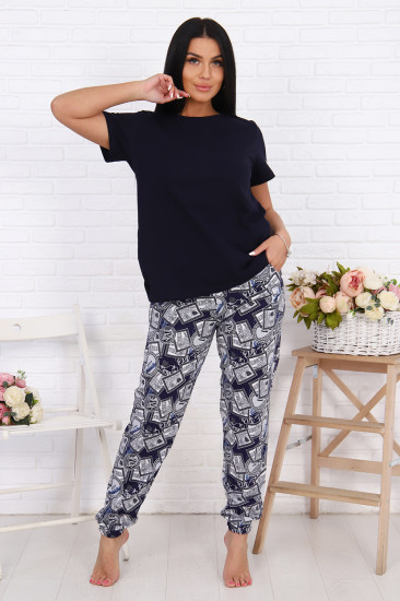 Костюм женский