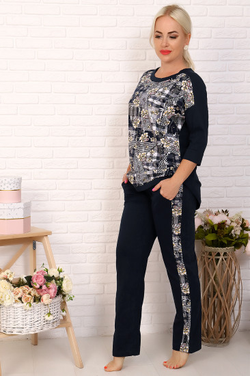 Костюм женский