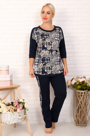 Костюм женский