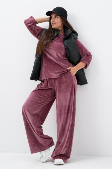 Костюм женский