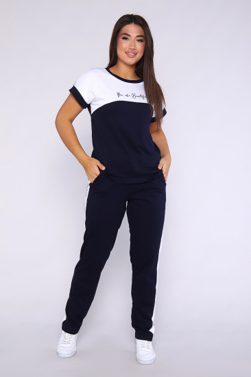 Костюм женский