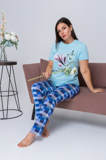 Костюм женский