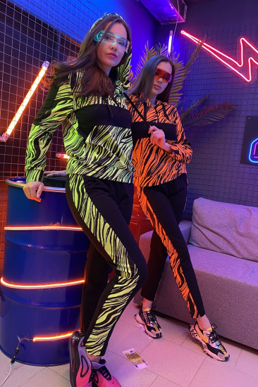 Костюм женский