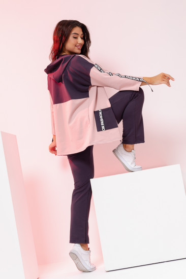 Костюм женский