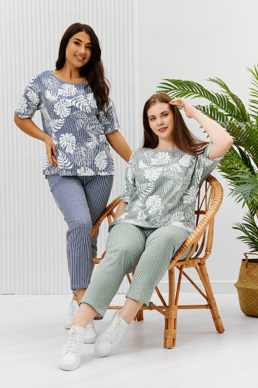 Костюм женский