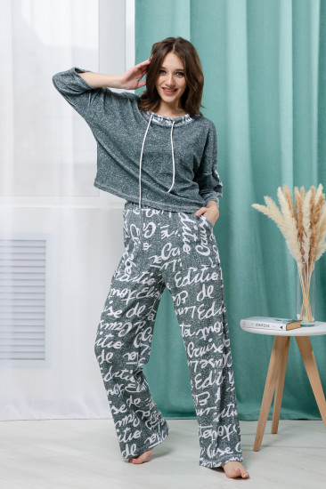 Костюм женский