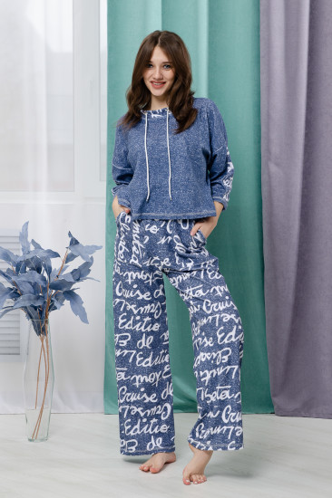 Костюм женский