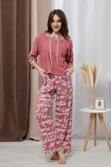 Костюм женский