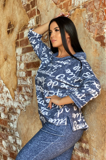 Костюм женский