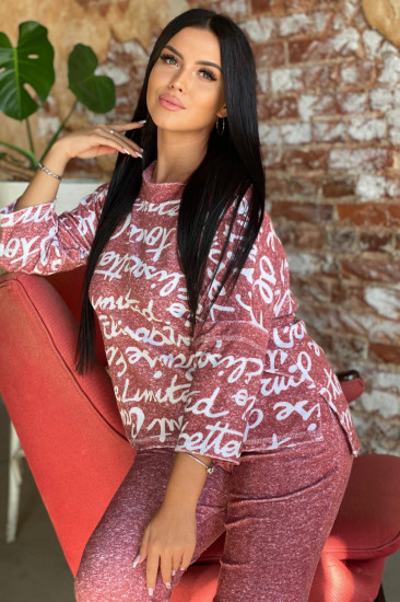 Костюм женский