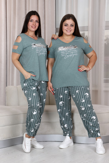 Костюм женский