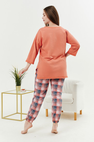 Костюм женский