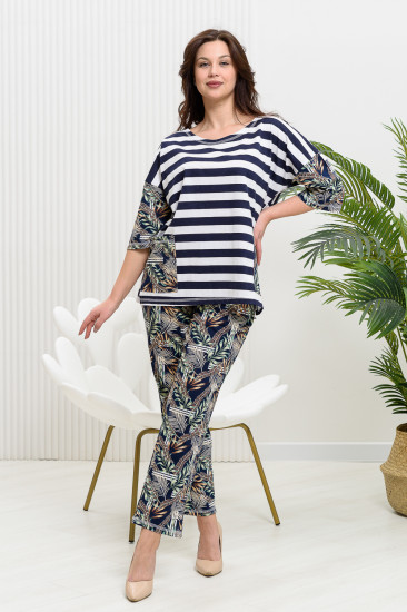 Костюм женский