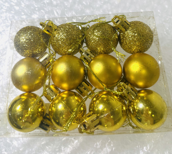 Набор елочных шаров