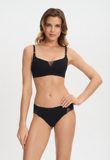 Трусы-бразильяна женские