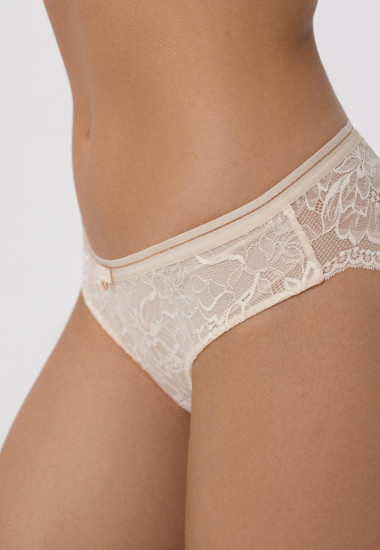 Трусы-бразильяна женские