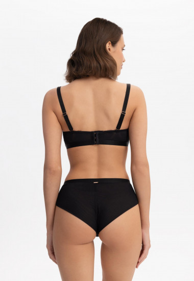 Трусы-бразильяна женские