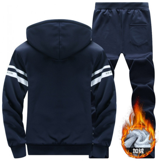 Костюм мужской с капюшоном