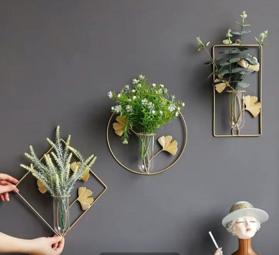 Металлическое панно с мини-вазой