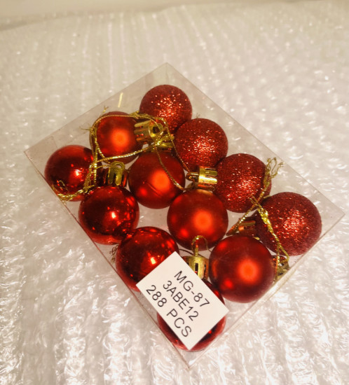 Набор елочных шаров