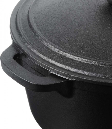 Кастрюля с крышкой