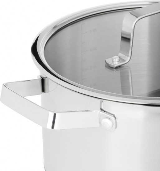 Кастрюля с крышкой «Шато»