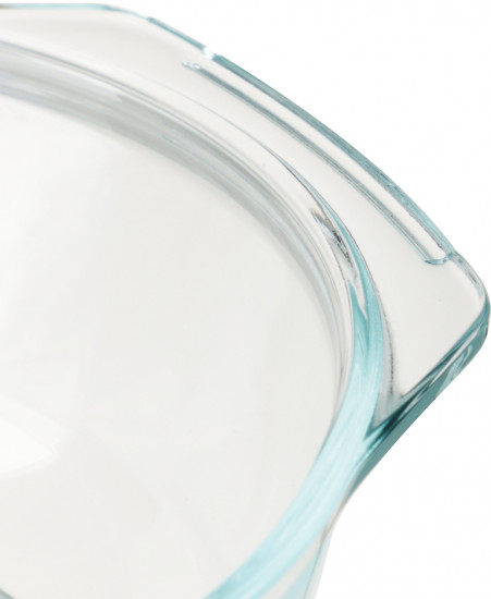 Кастрюля с крышкой