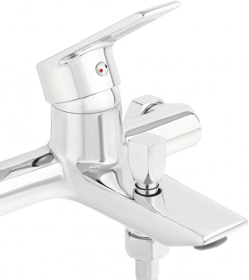 Смеситель для ванны с душем