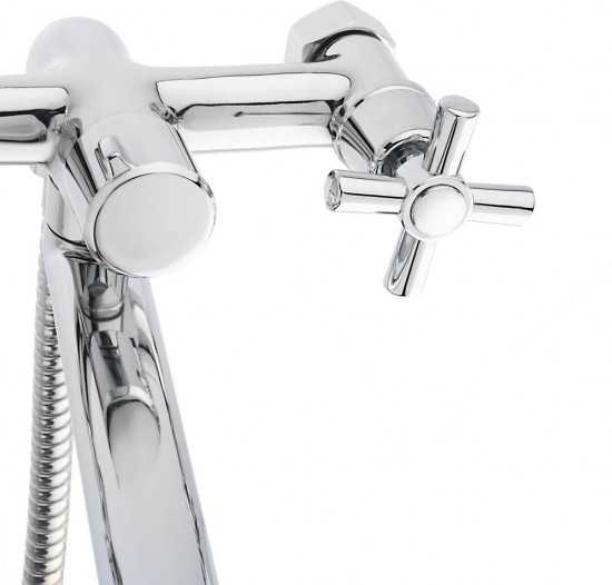 Смеситель для ванны с душем