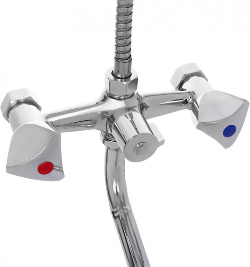 Смеситель для ванны с душем