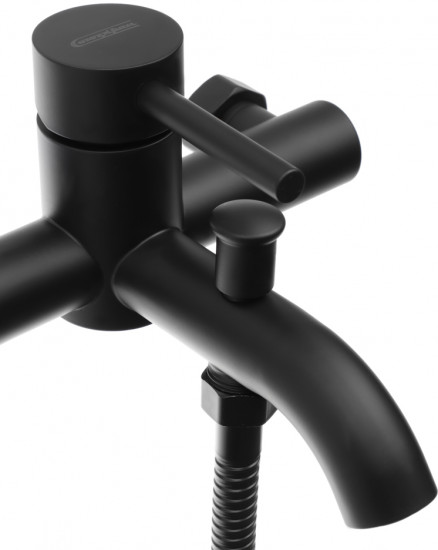 Смеситель для ванны с душем